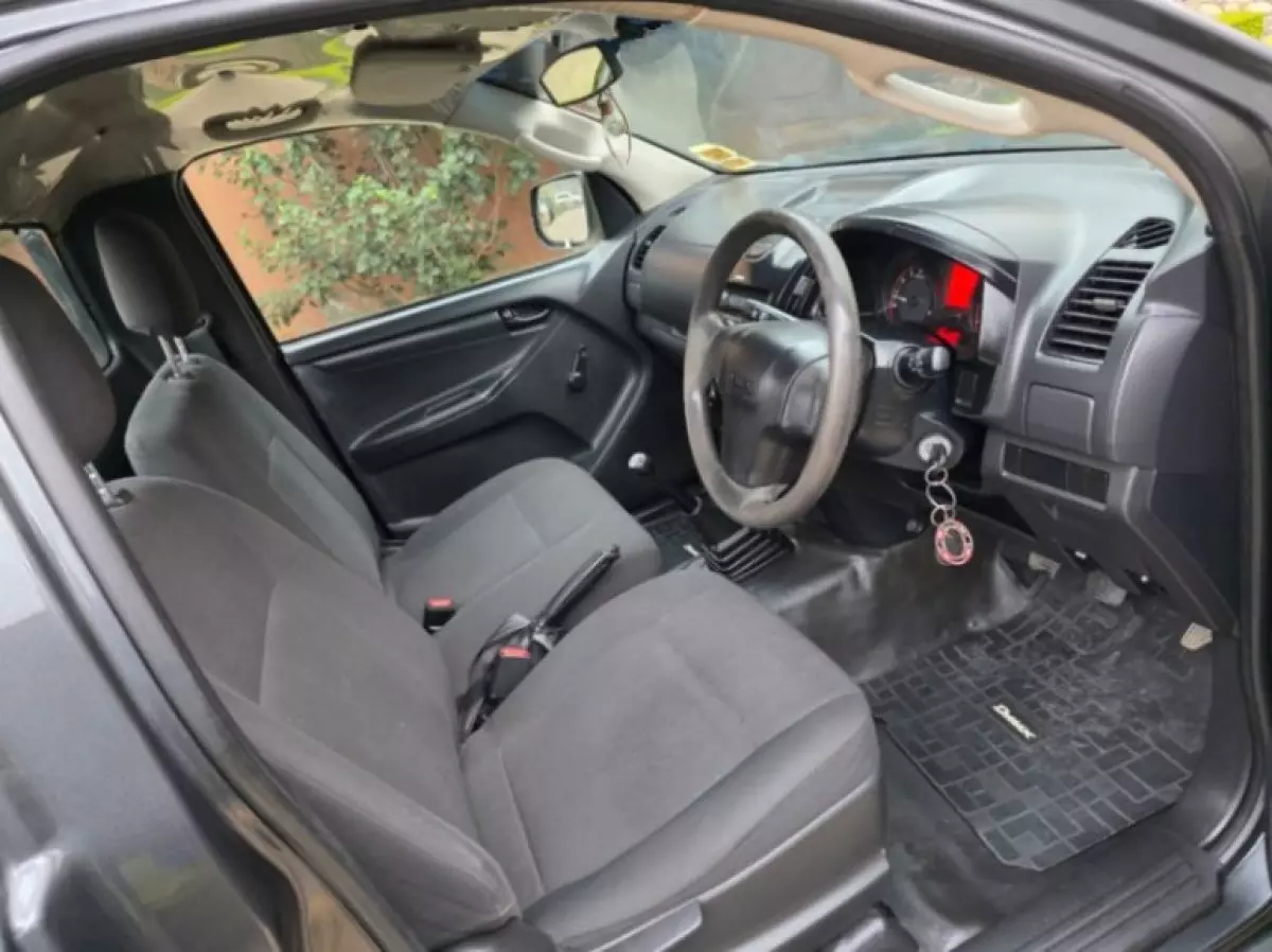 interiorFront