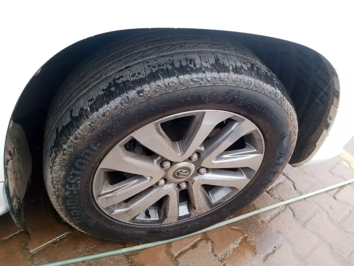 tyre2
