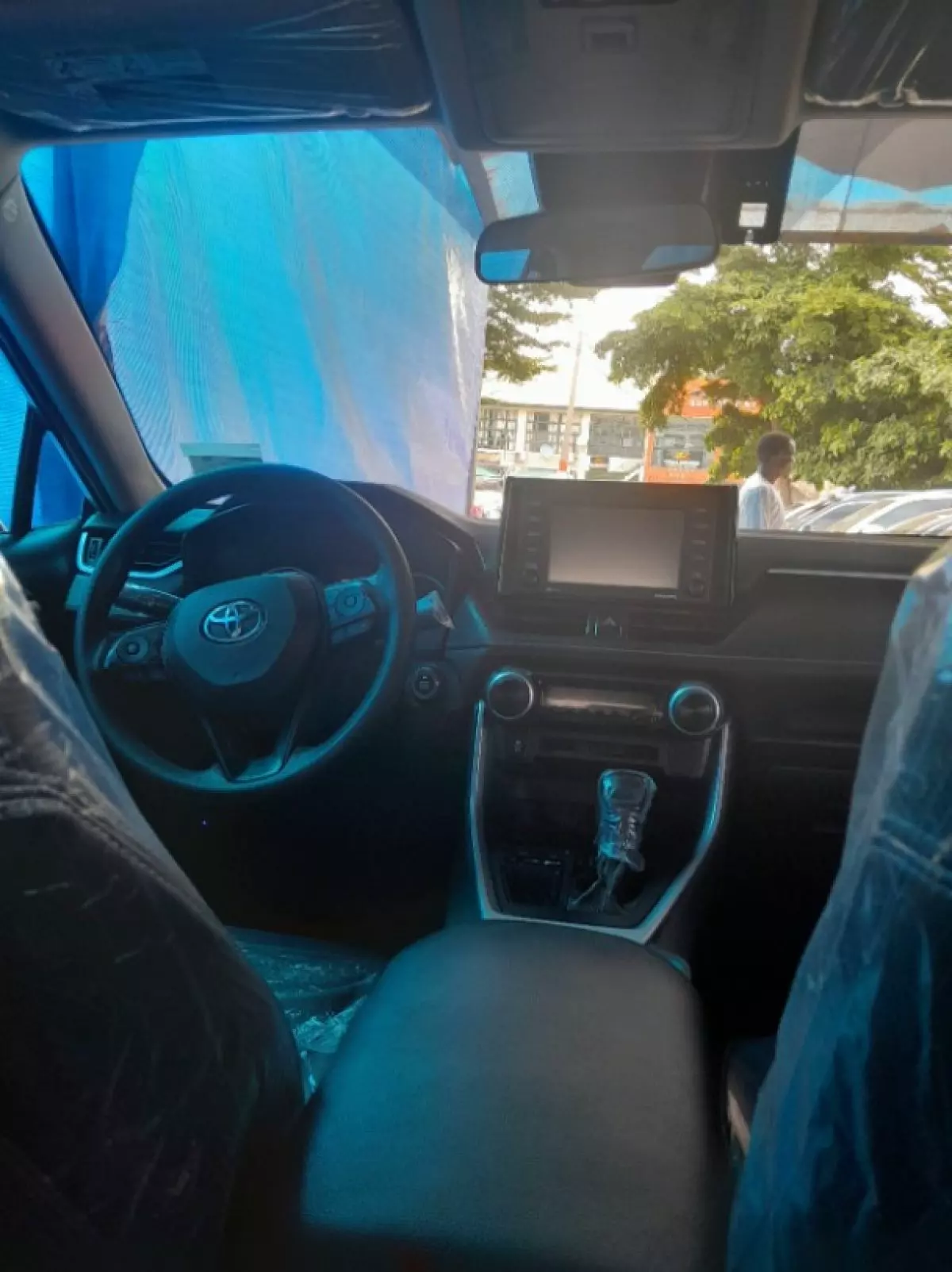 interiorFront