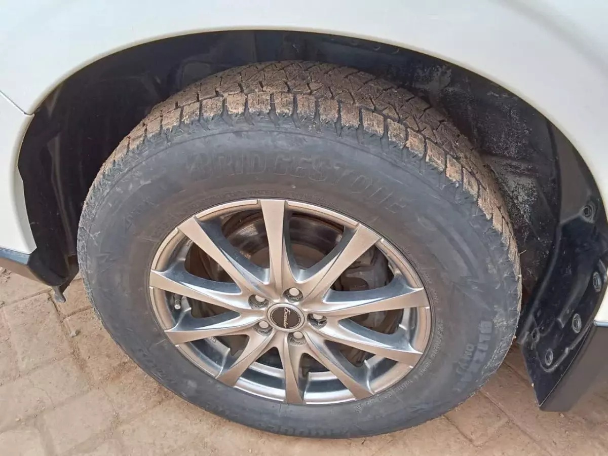 tyre1