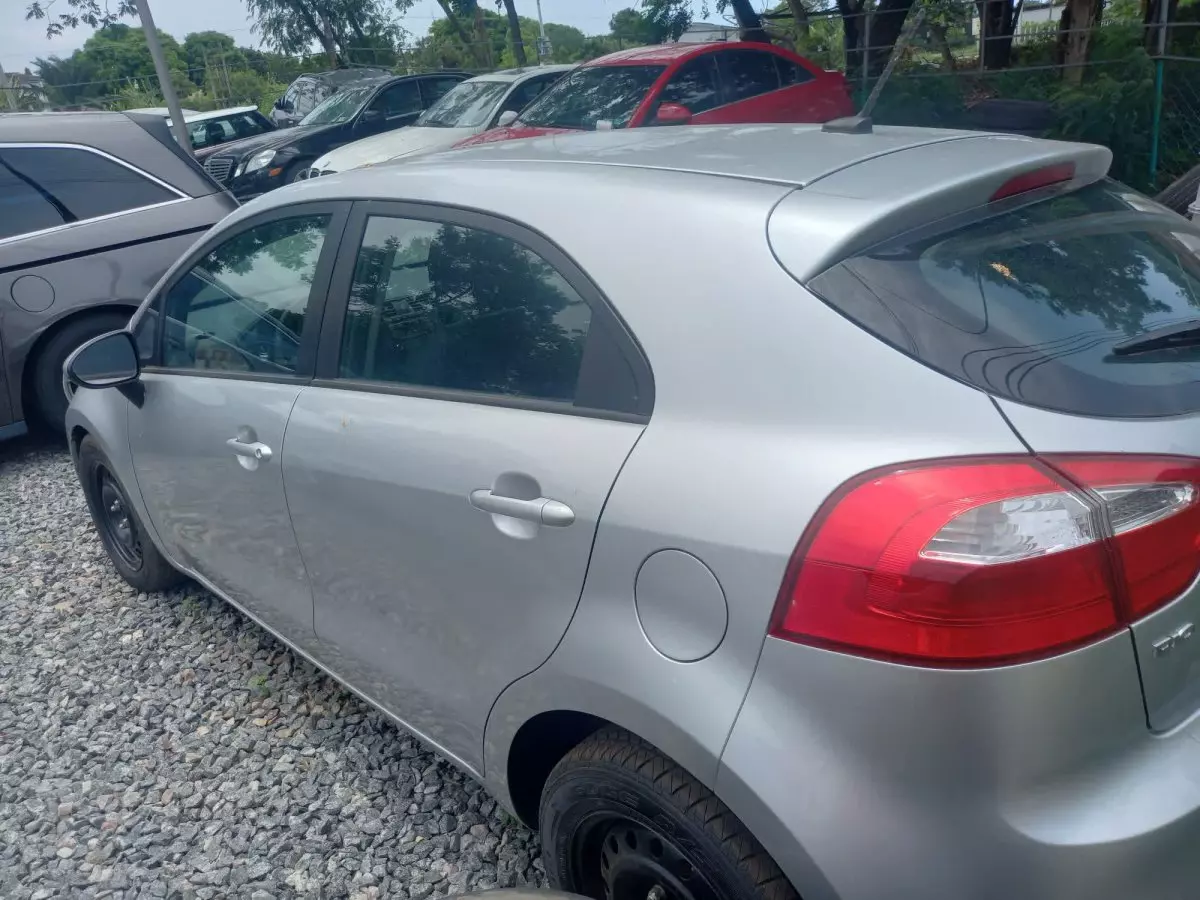 car Right Back