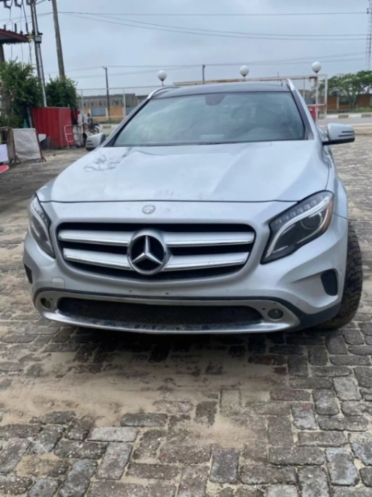 Mercedes-Benz GLA 250 - 2016