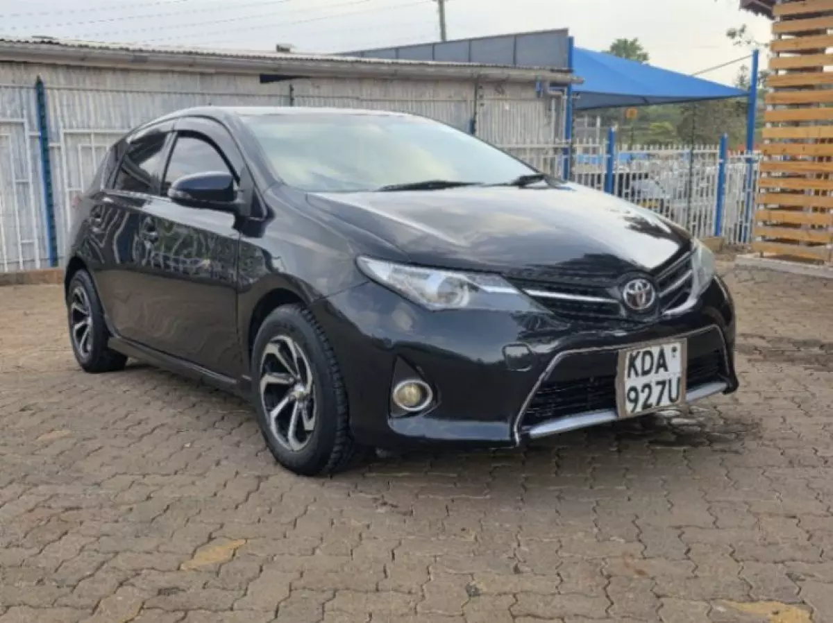 Toyota Auris - 2013