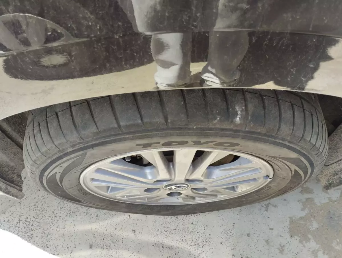 tyre0