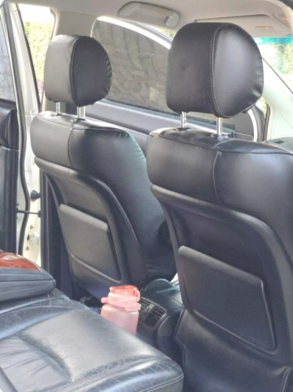 interiorBack