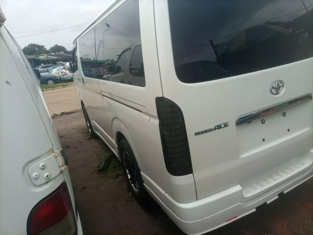 car Left