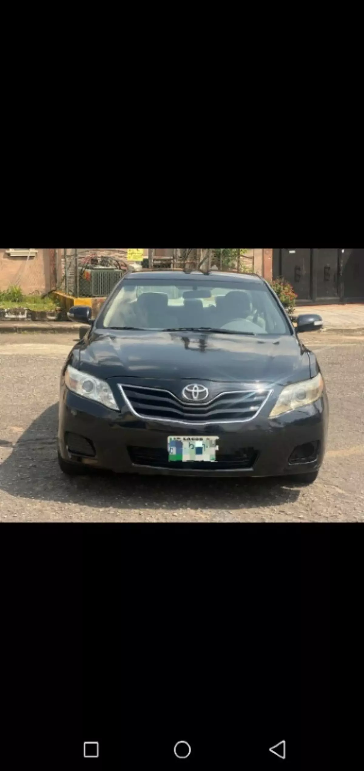 Toyota Camry - 2010
