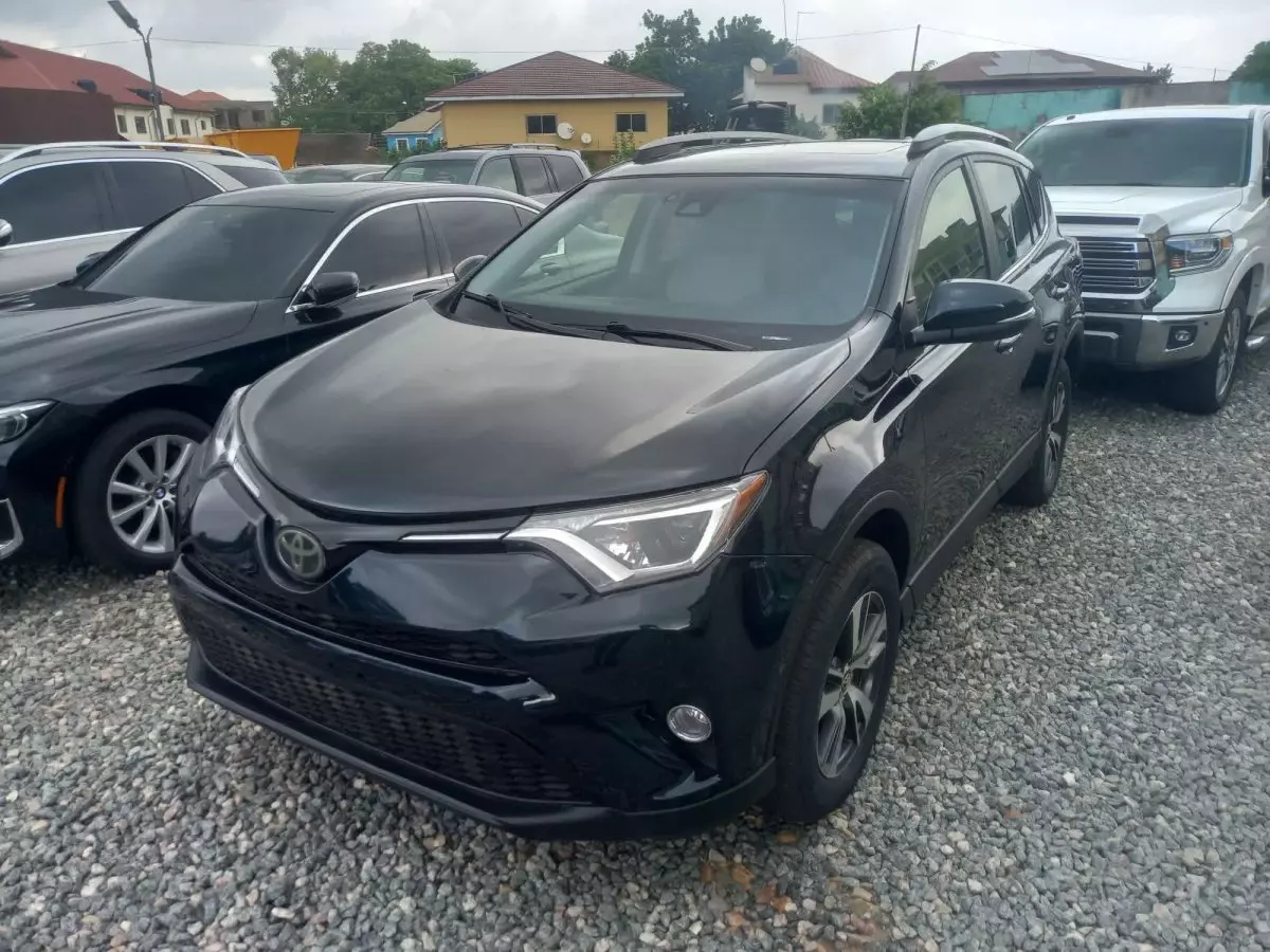 Toyota RAV 4 - 2018