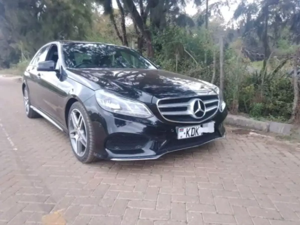 Mercedes-Benz E250 - 2015