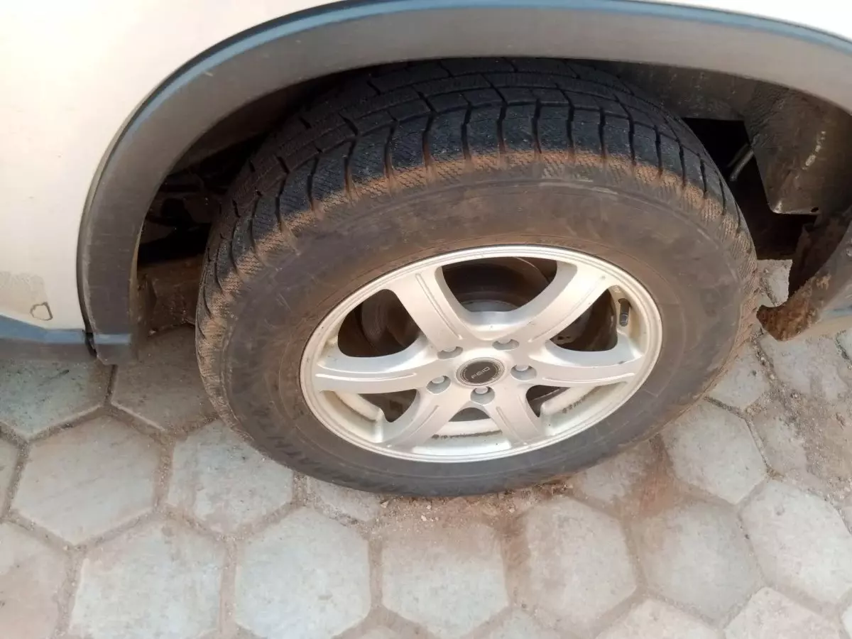 tyre1