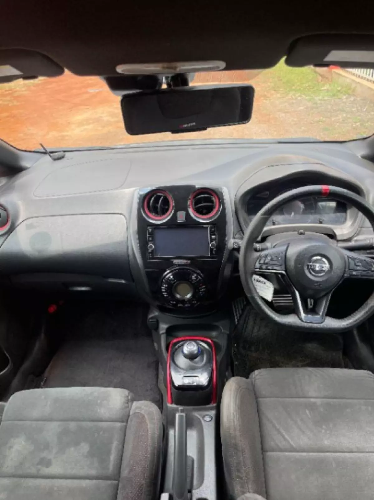 interiorFront