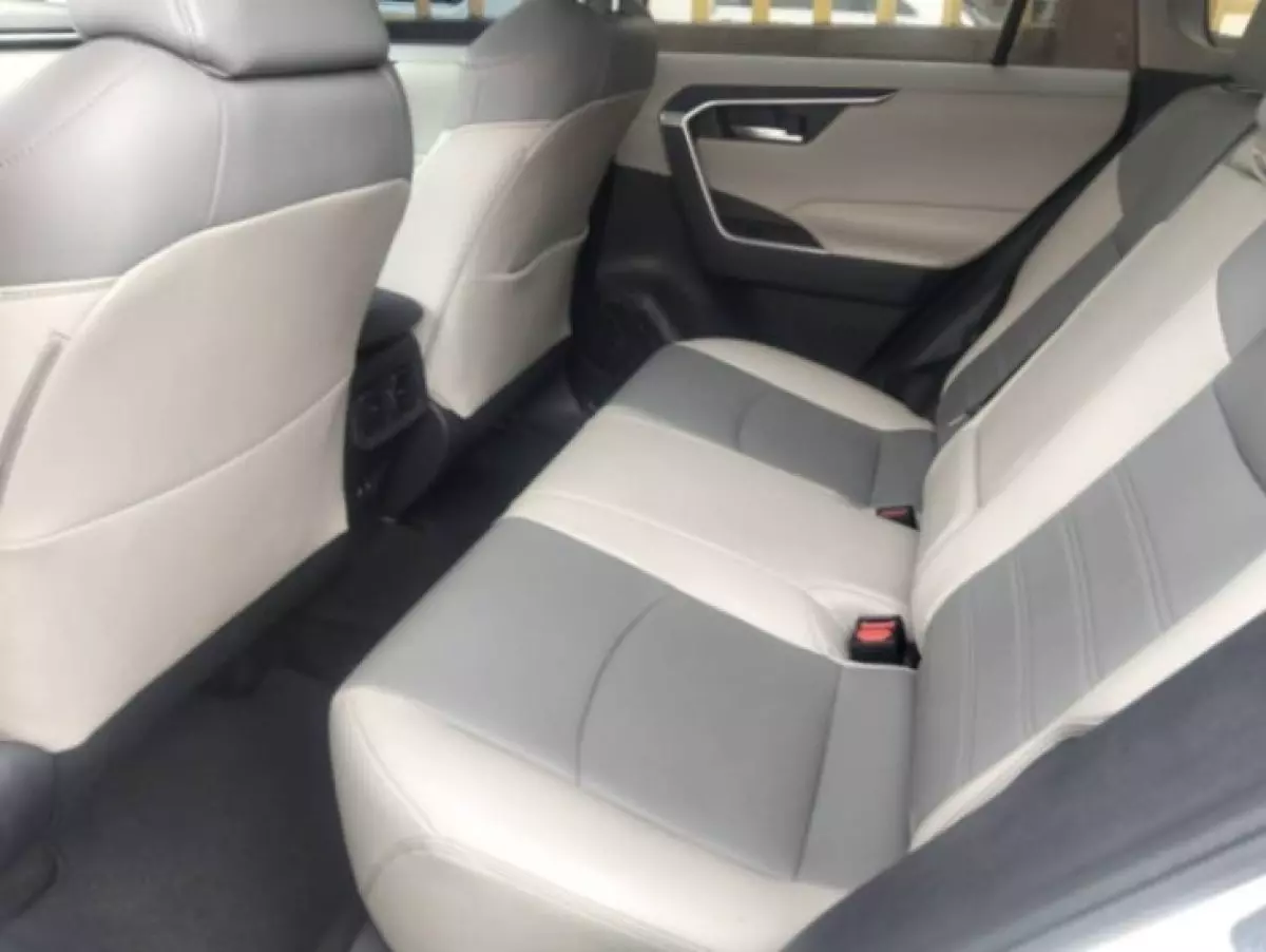 interiorBack