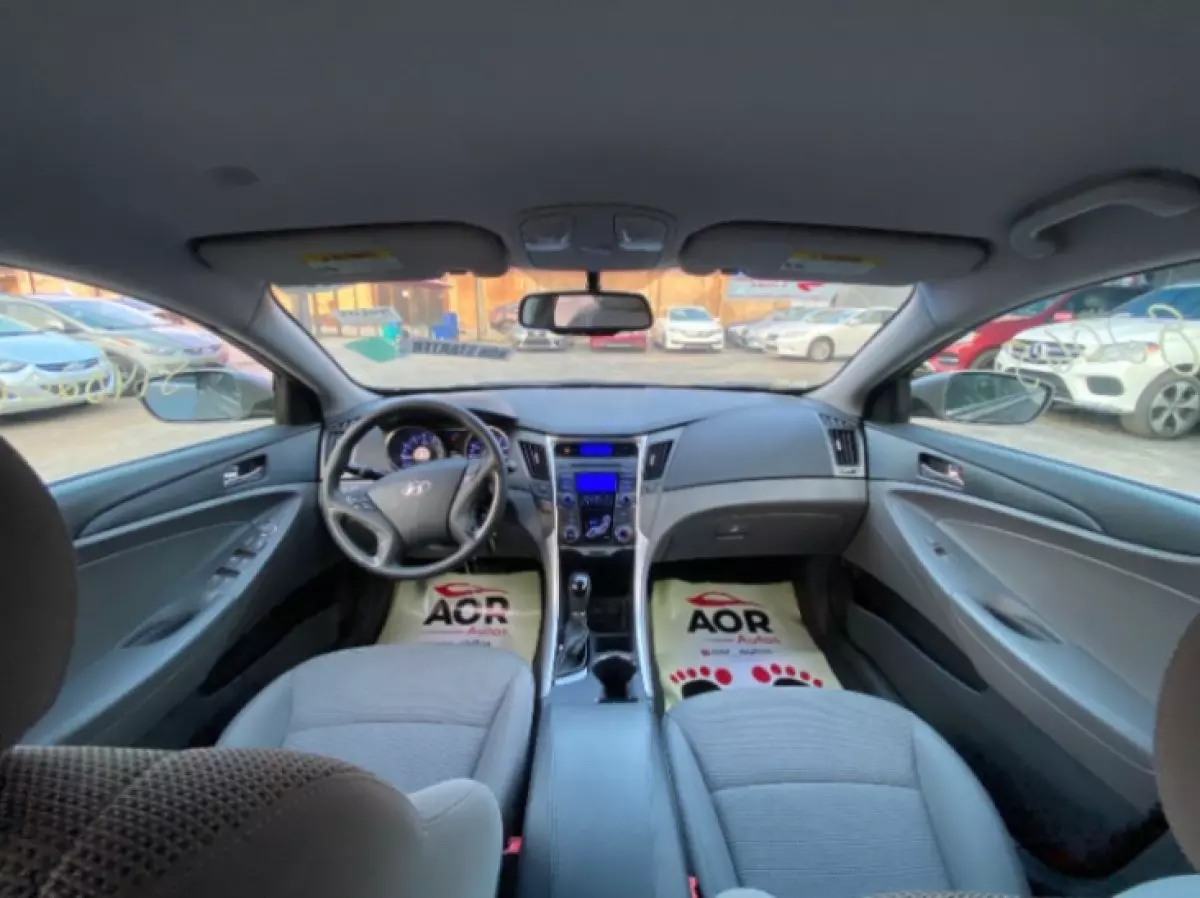 interiorFront
