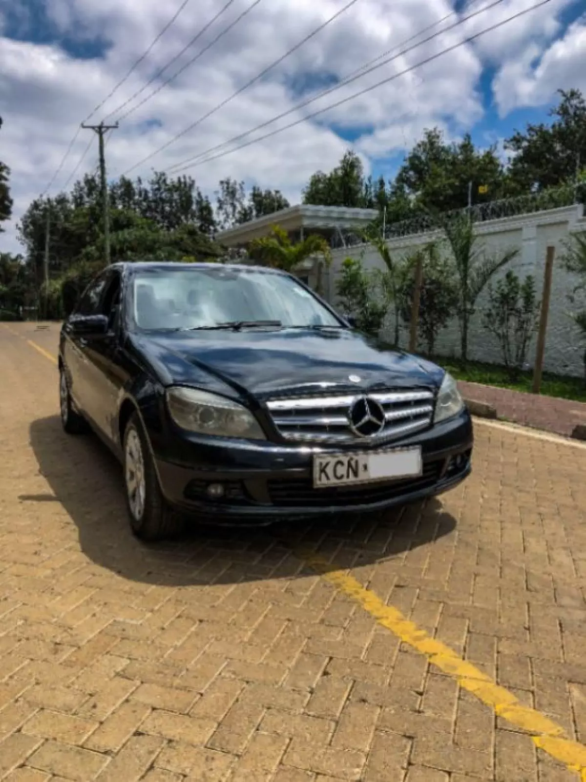 Mercedes-Benz C200 - 2011