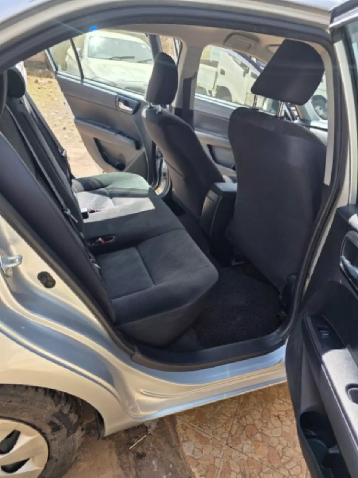 interiorBack