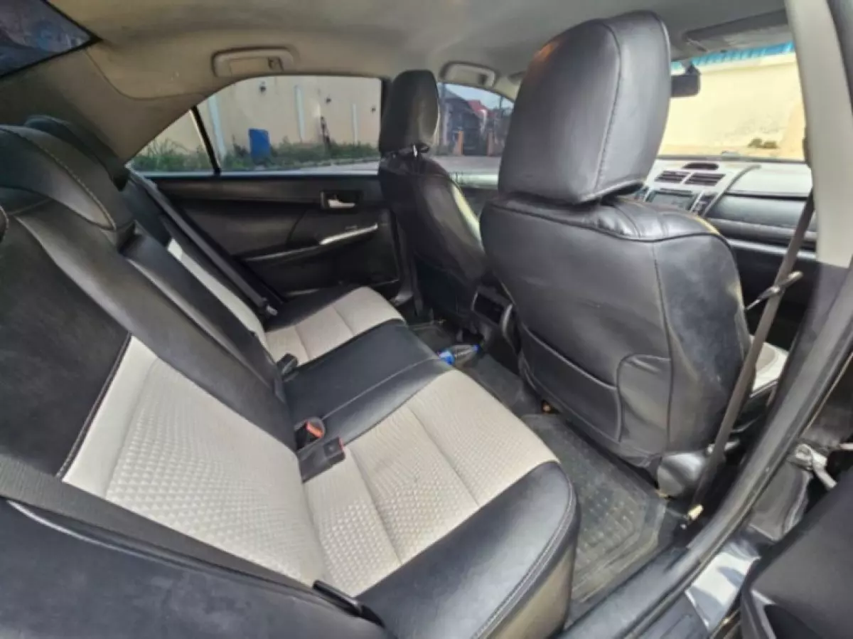 interiorBack