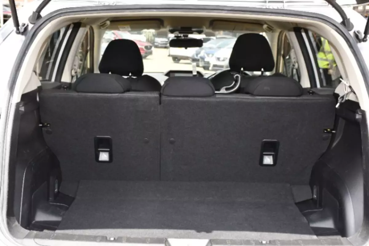 interiorBack