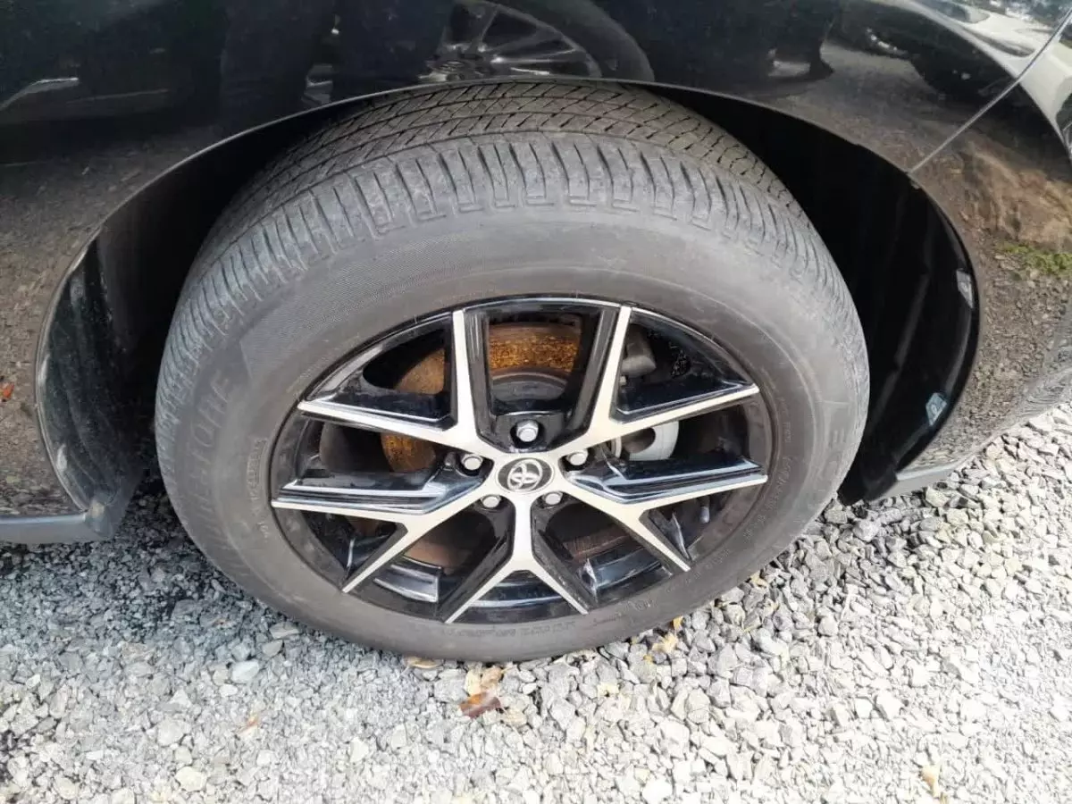 tyre2