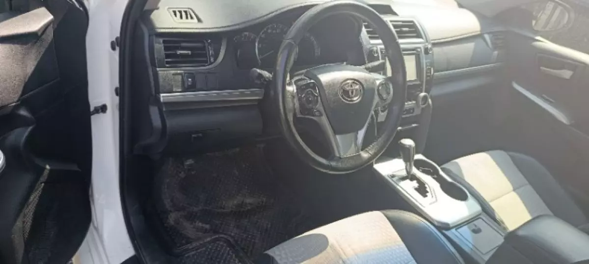 interiorFront