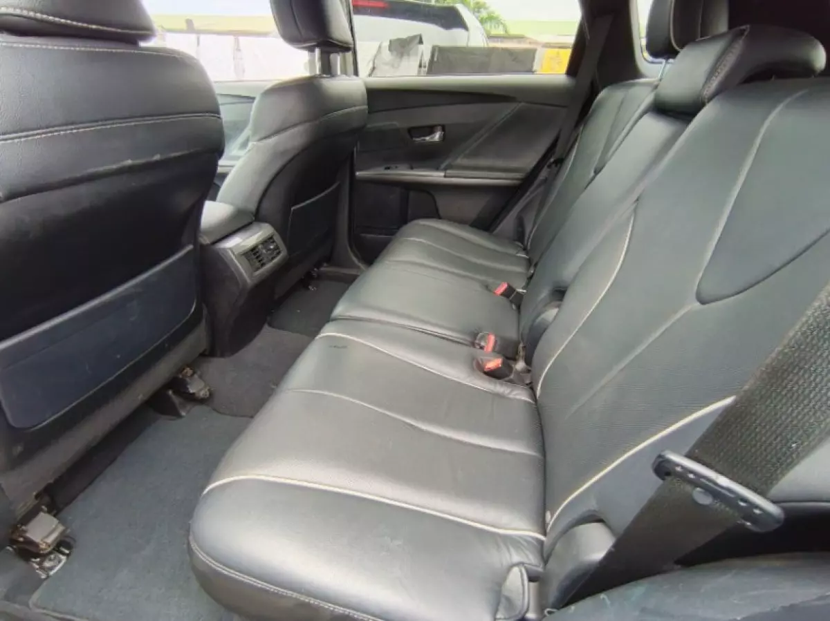 interiorBack