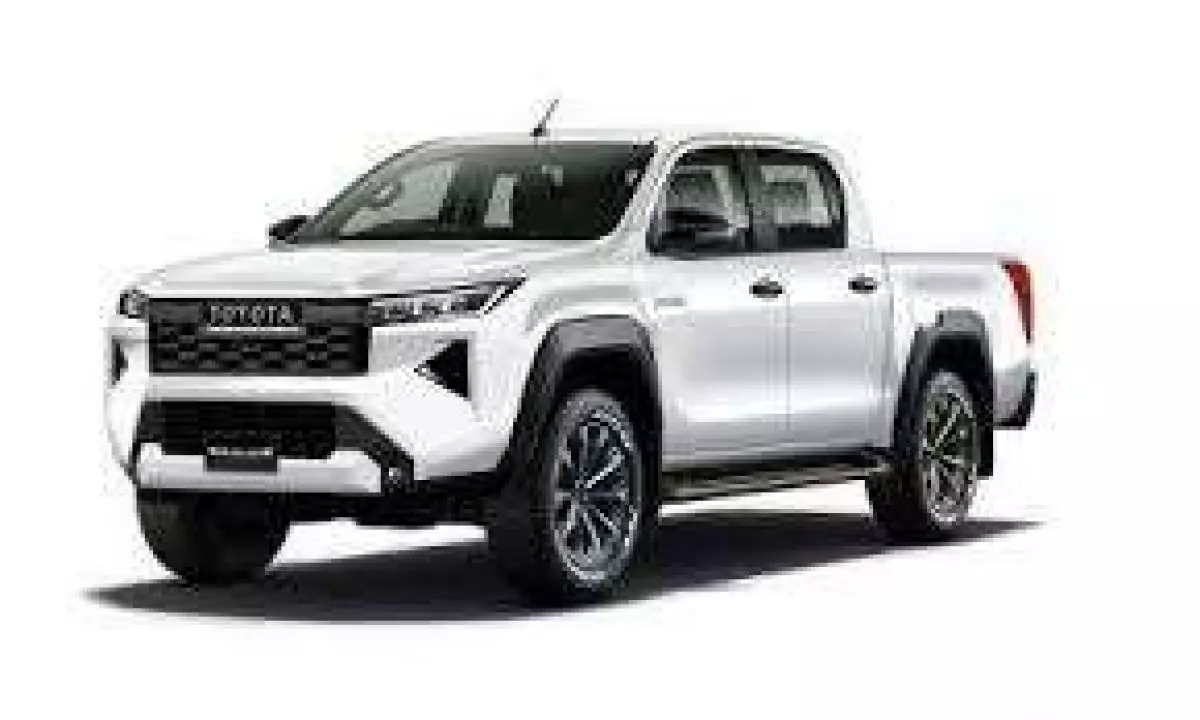 Toyota Hilux   - 2025