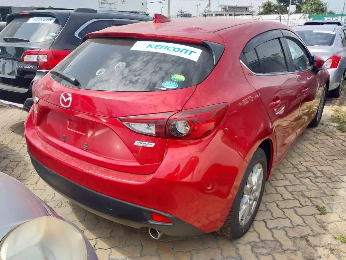 car Right Back