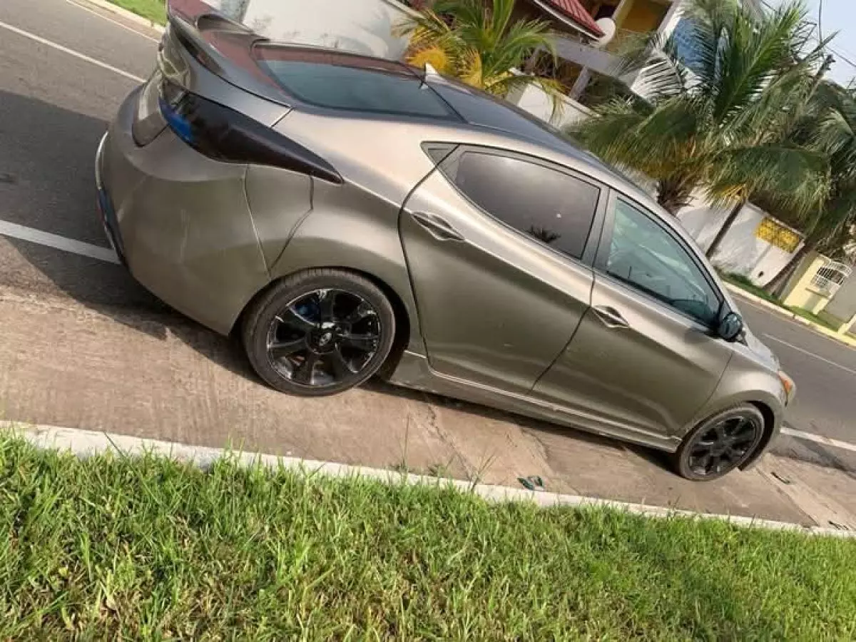 car Right Back