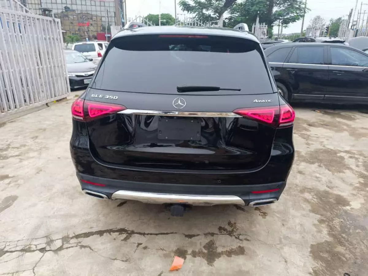 car Back