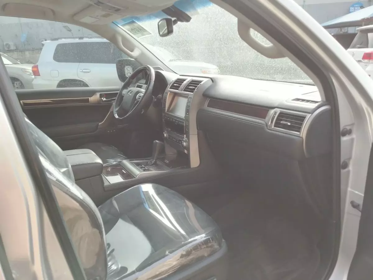 car Left
