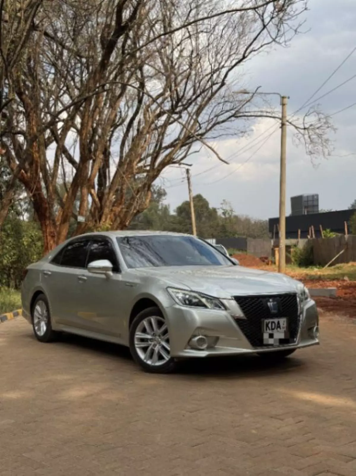 Toyota Crown - 2015