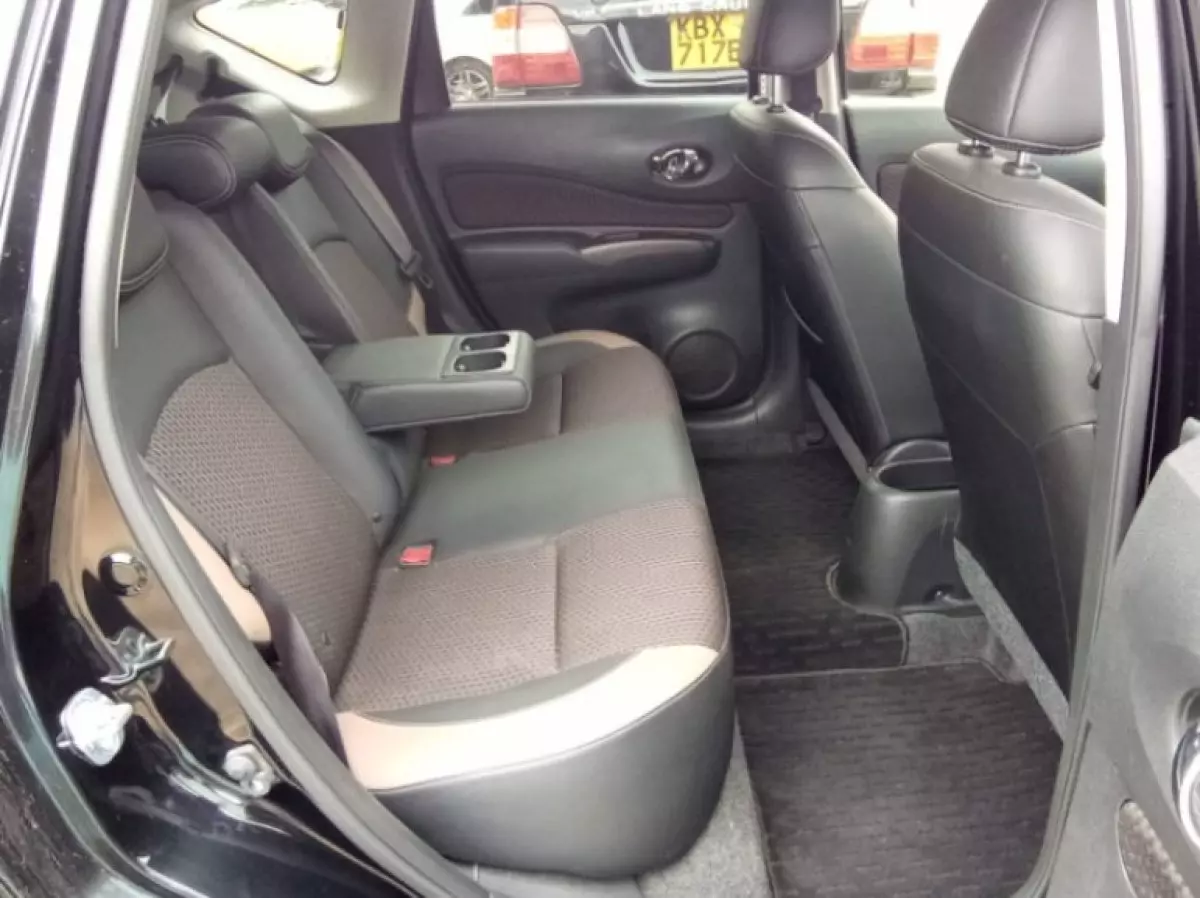 interiorBack