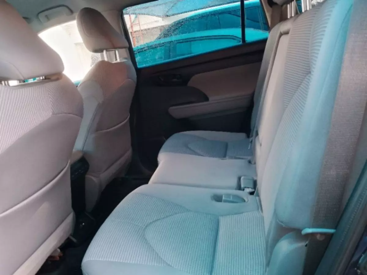 interiorBack