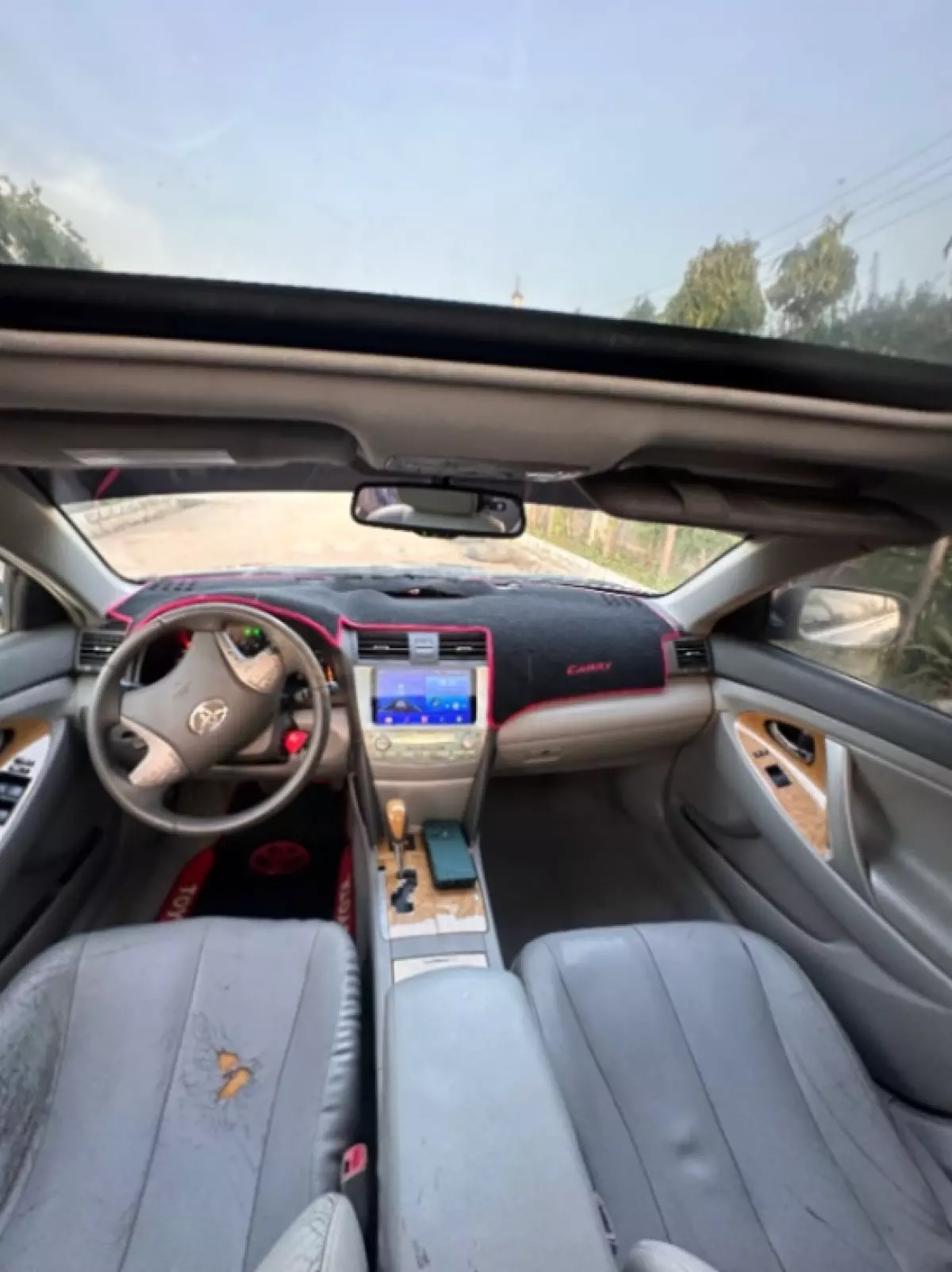 interiorFront