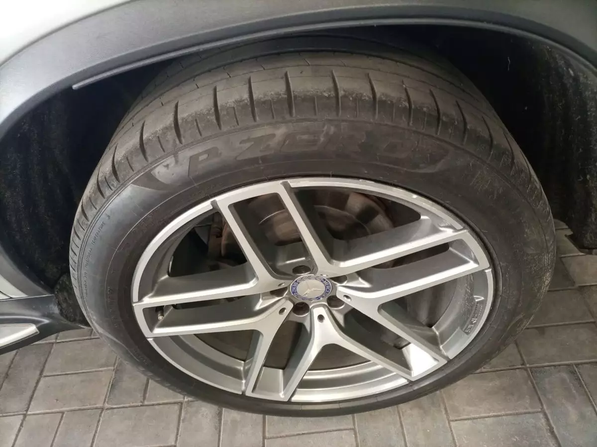 tyre1