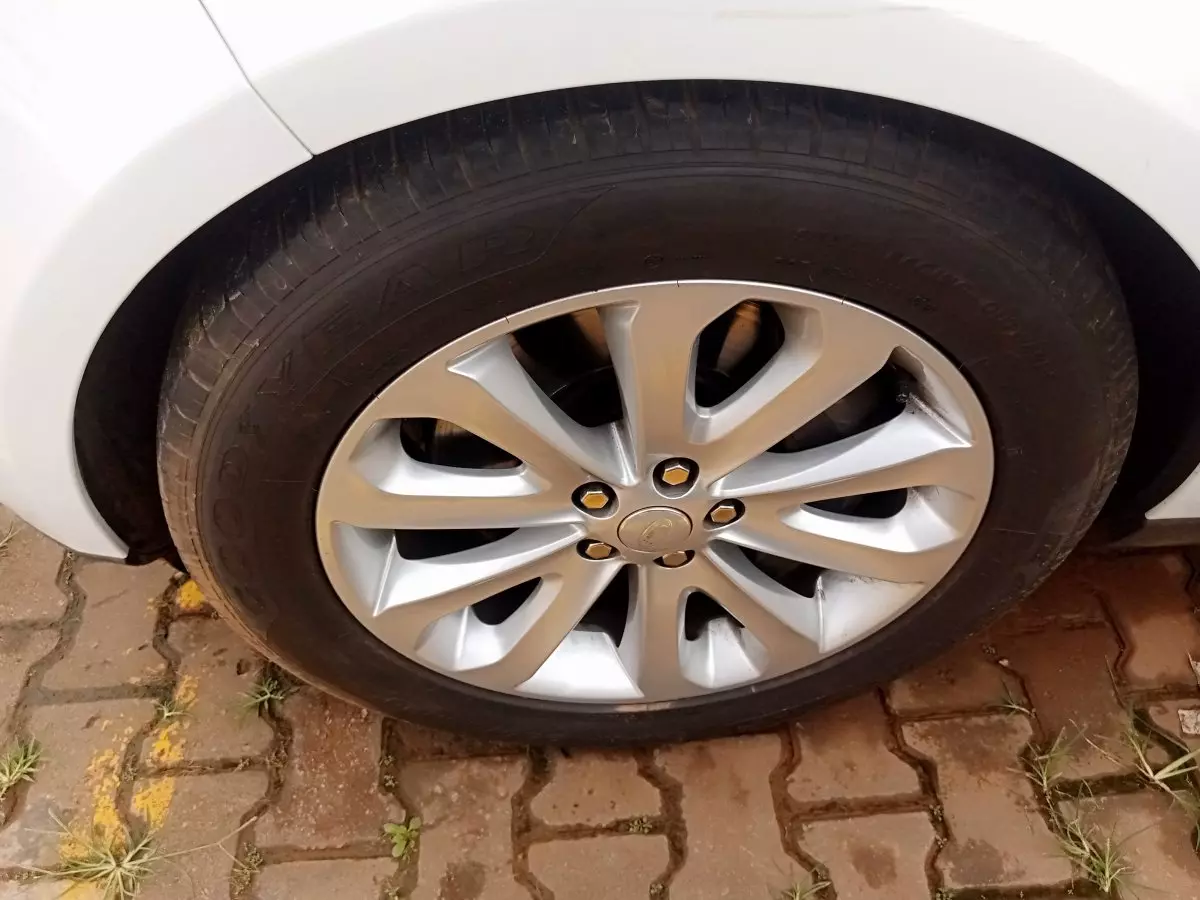 tyre3
