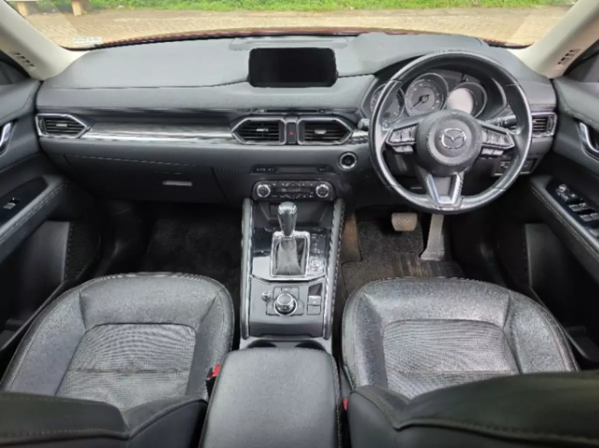 interiorFront