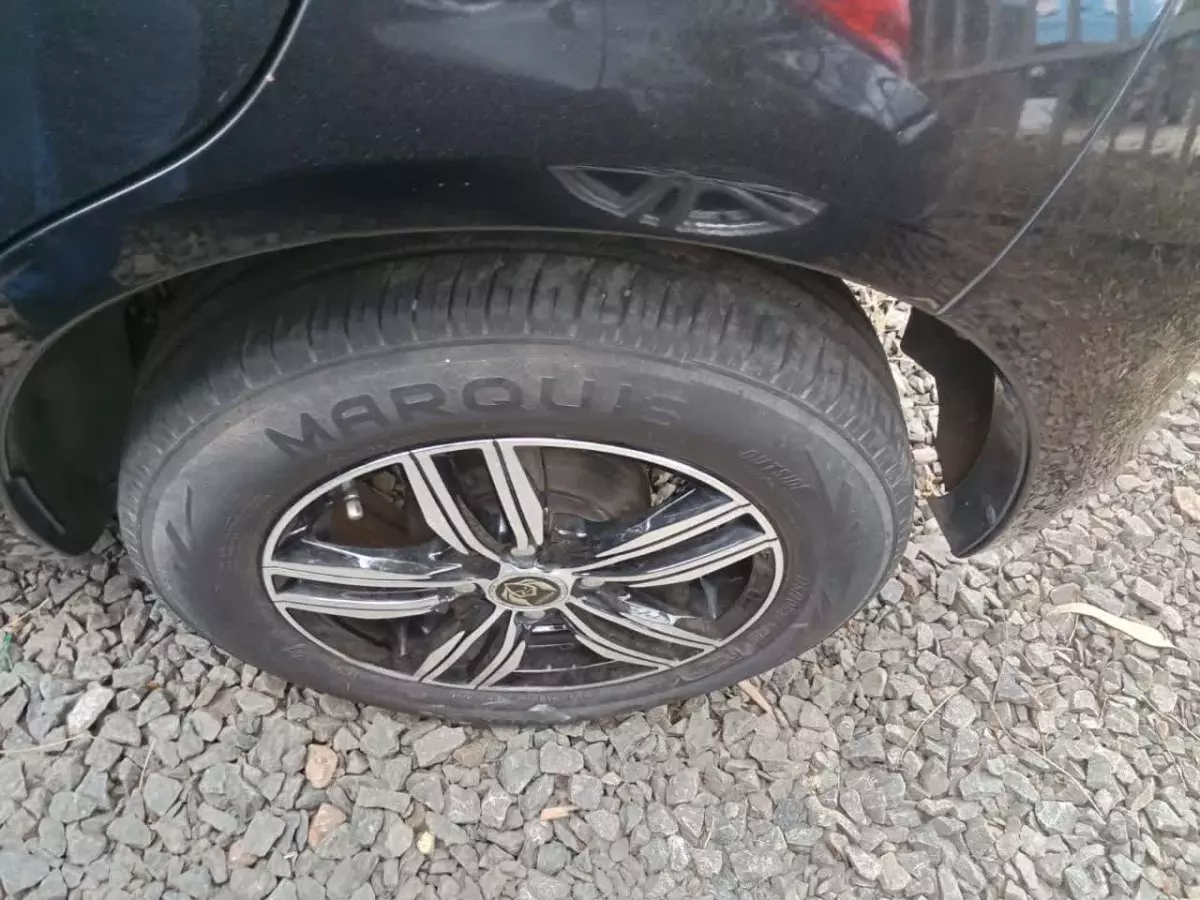 tyre0