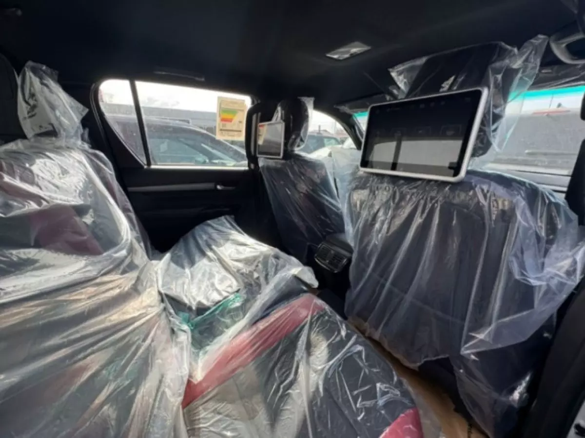 interiorBack