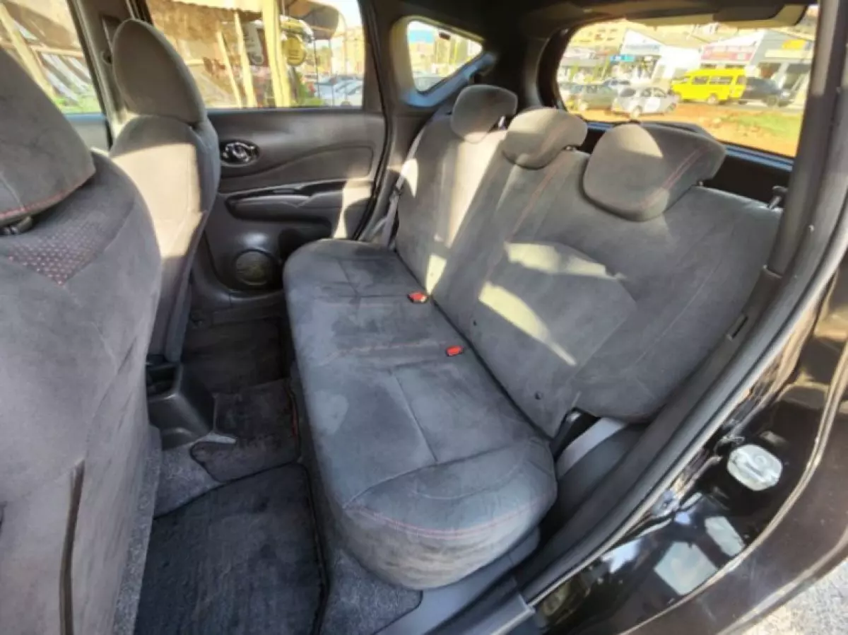 interiorBack