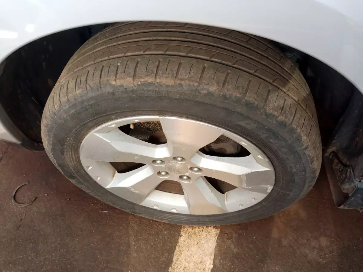tyre2