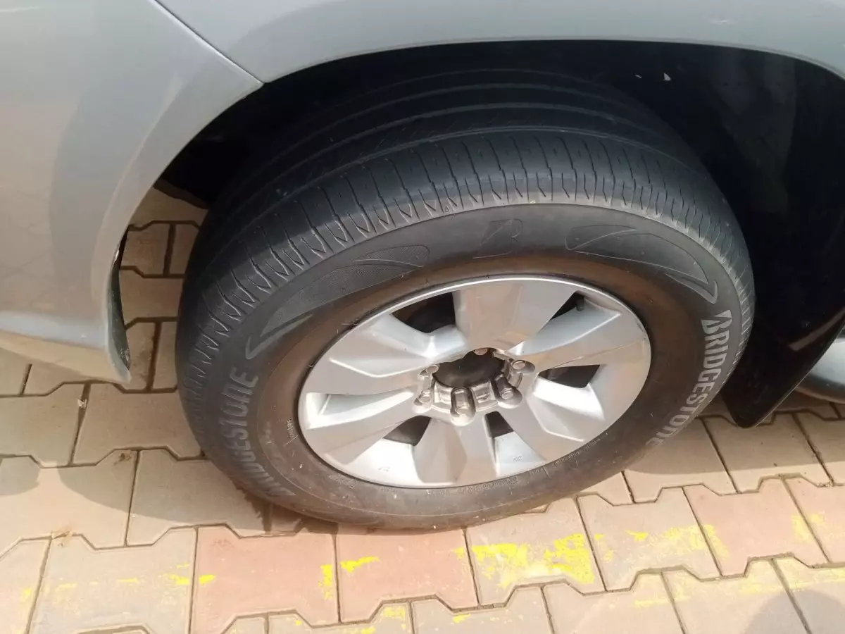 tyre2