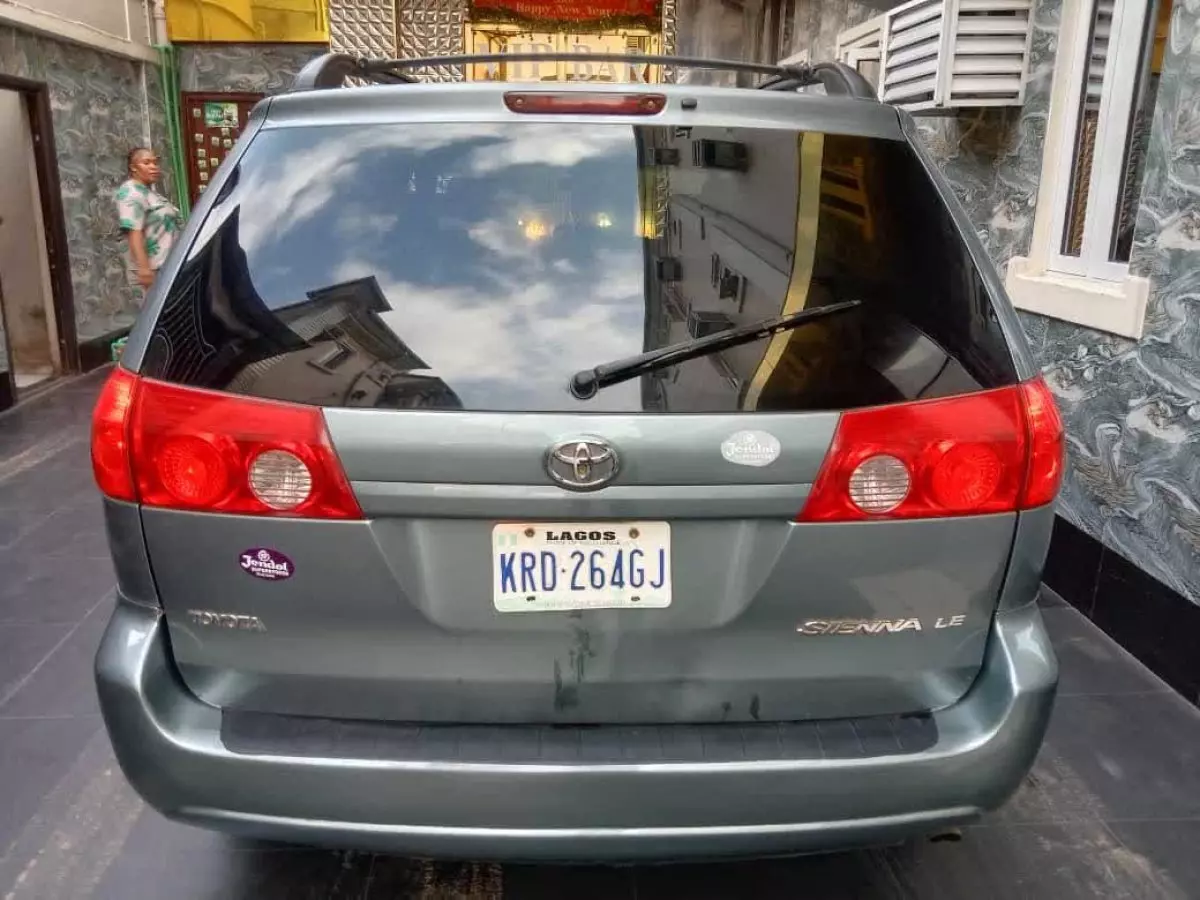 Car Back