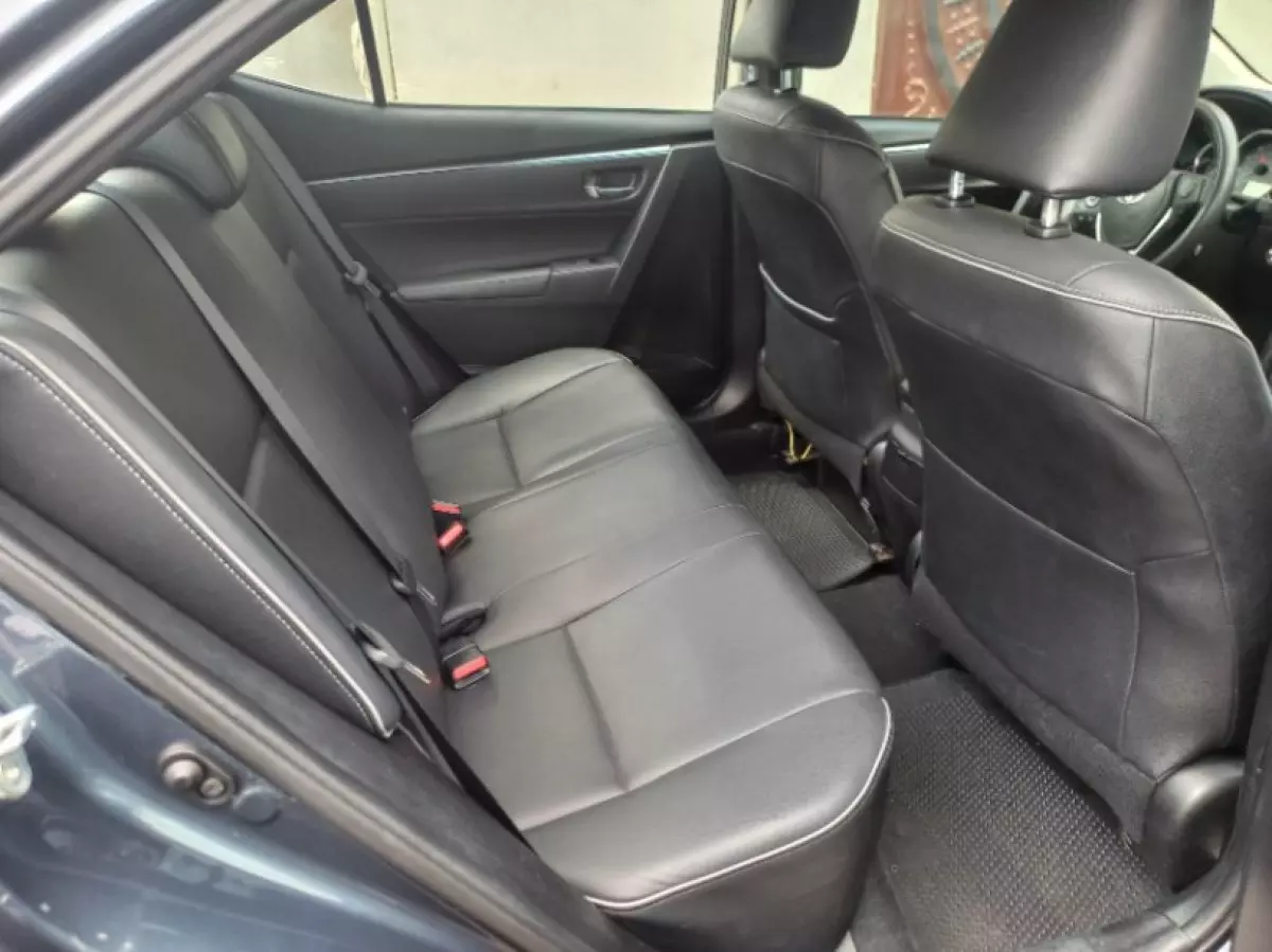 interiorBack