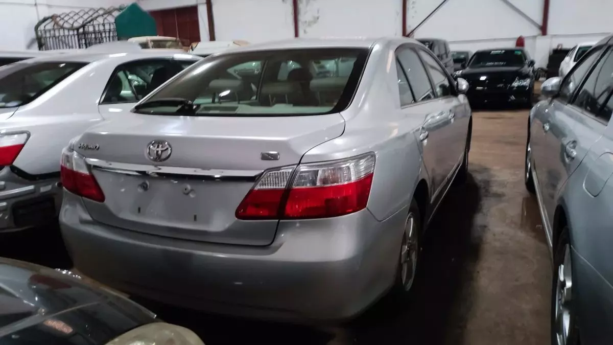 car Right Back