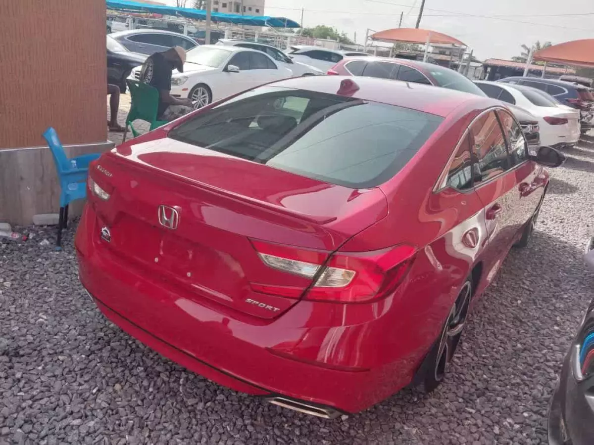 car Right Back