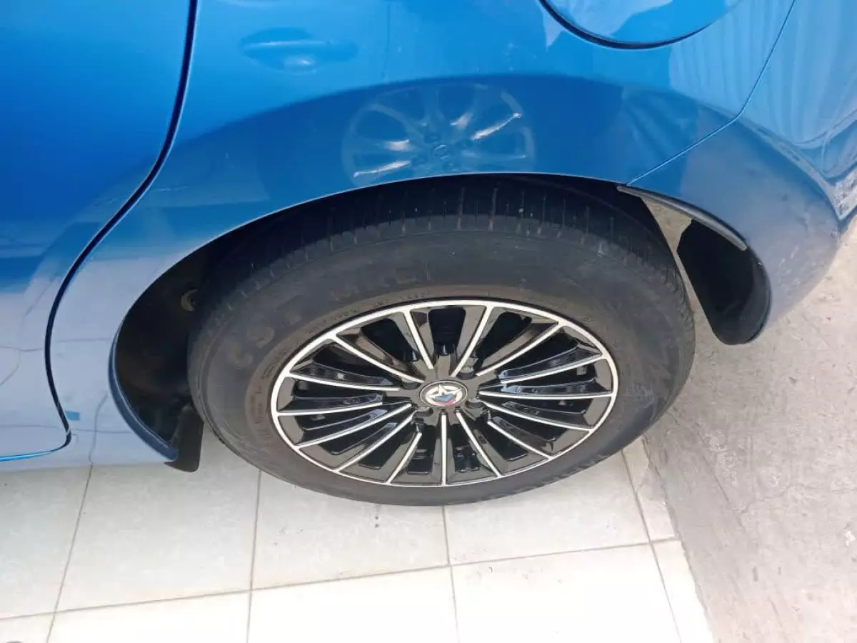 tyre2
