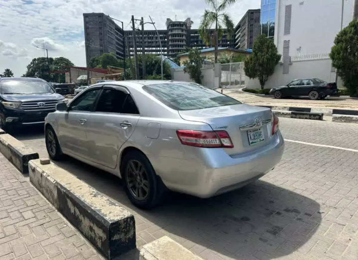 car Back