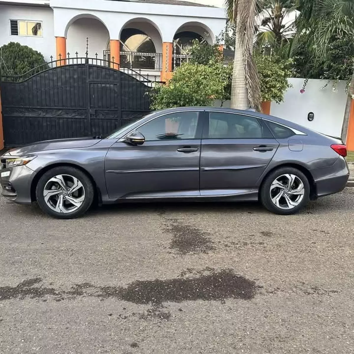 car Right Back