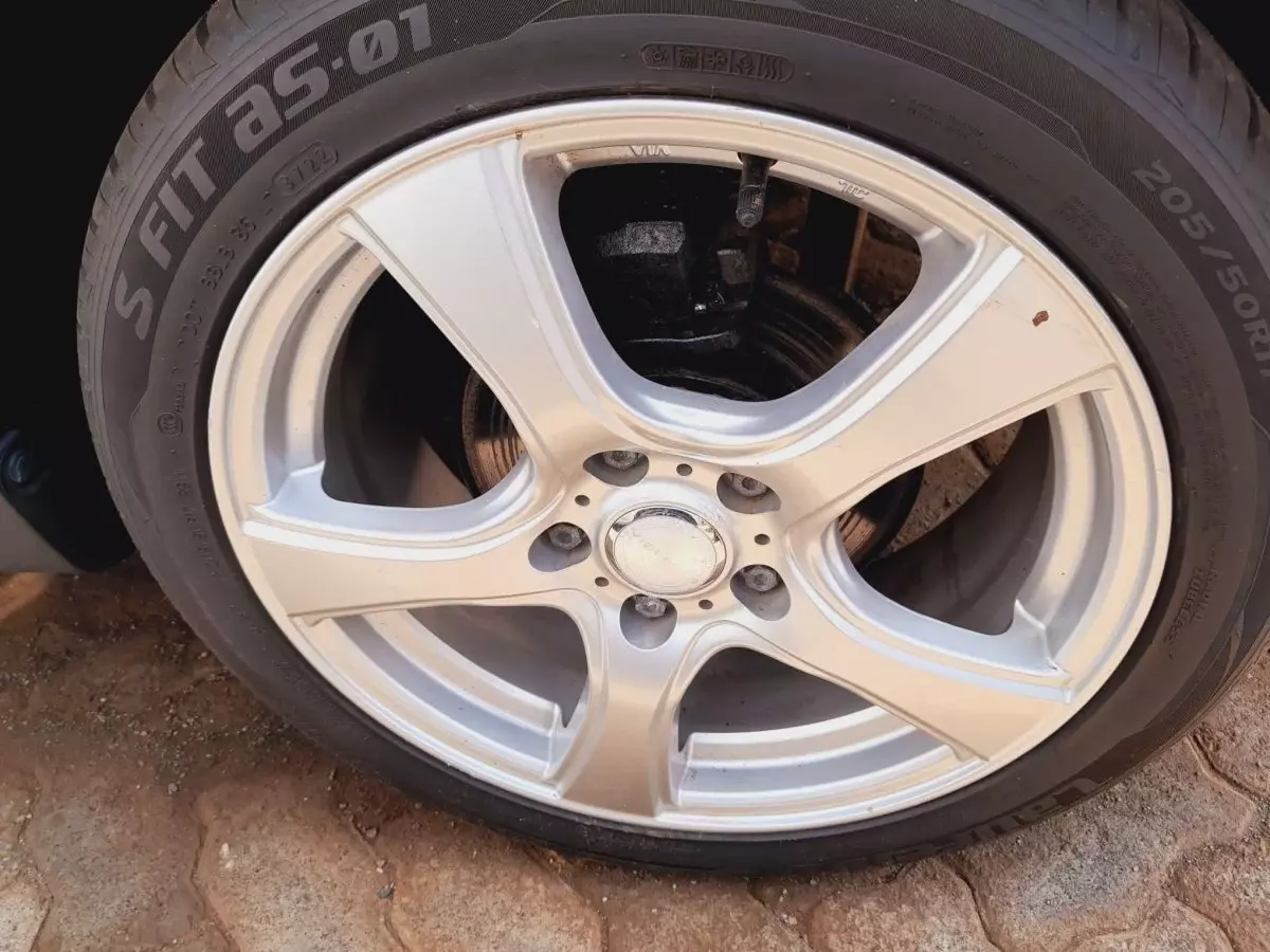tyre0