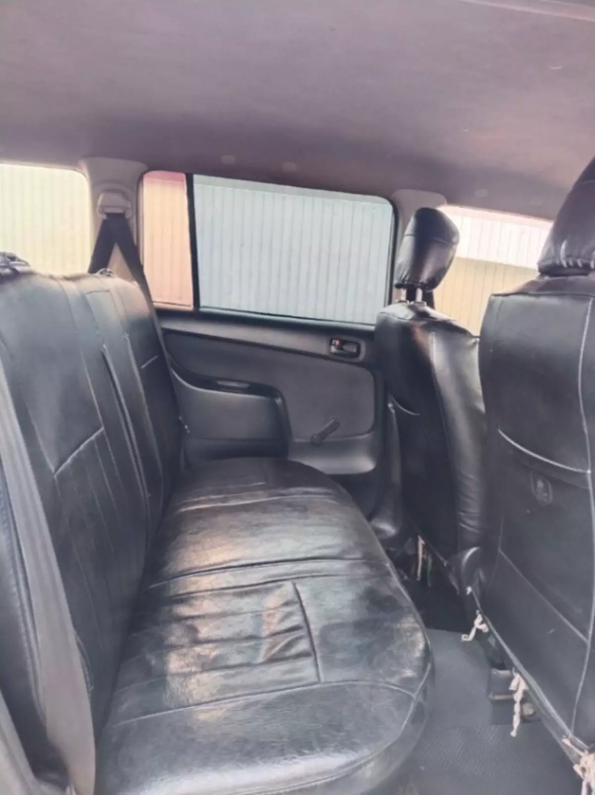 interiorBack